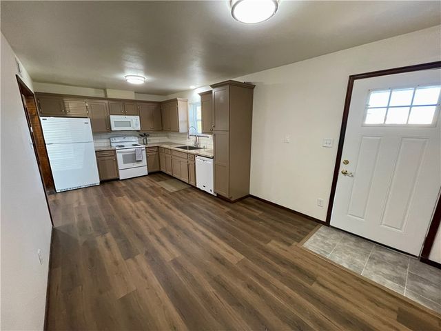 1307 S Ithaca Avenue, Russellville, AR 72801