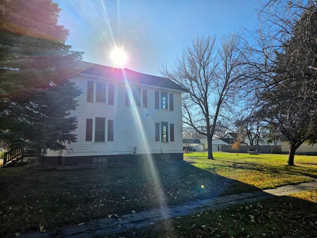 109 3rd Street E, Ada, MN 56510