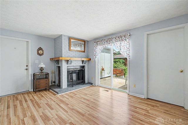 8858 Washington Colony Drive, Centerville, OH 45458