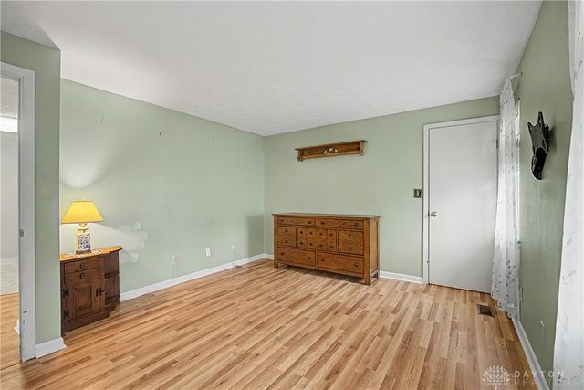 8858 Washington Colony Drive, Centerville, OH 45458