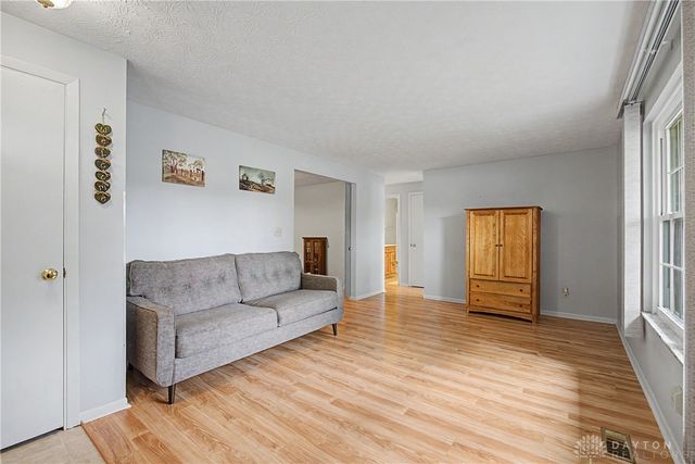 8858 Washington Colony Drive, Centerville, OH 45458