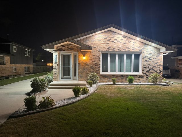 11748 S Laporte Avenue, Alsip, IL 60803