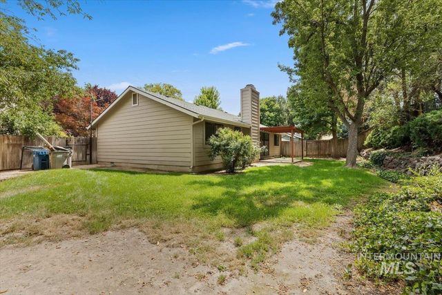 3439 S Raindrop Ct, Boise, ID 83706