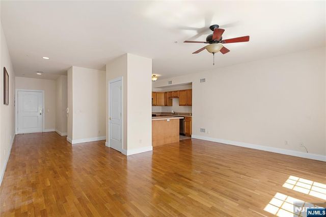 1677 Springfield Avenue 2, Maplewood, NJ 07040