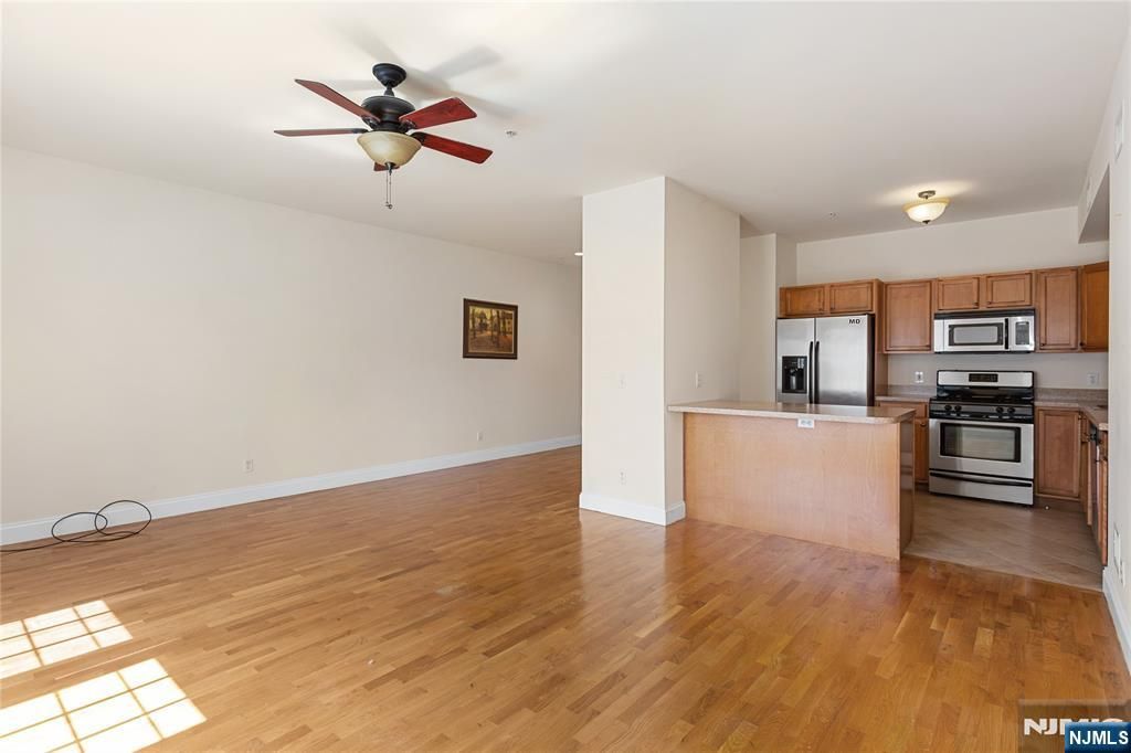 1677 Springfield Avenue 2, Maplewood, NJ 07040