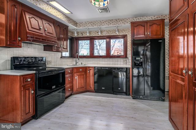 2290 & 2310 HORSESHOE TRL, Chester Springs, PA 19425