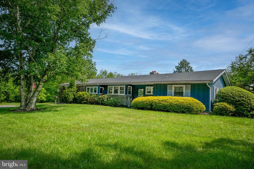 2290 & 2310 HORSESHOE TRL, Chester Springs, PA 19425