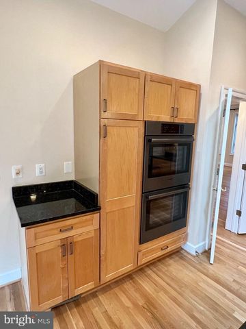 1312 KURTZ RD, Mclean, VA 22101