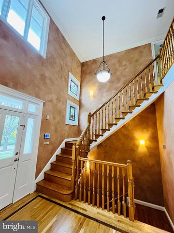 1312 KURTZ RD, Mclean, VA 22101