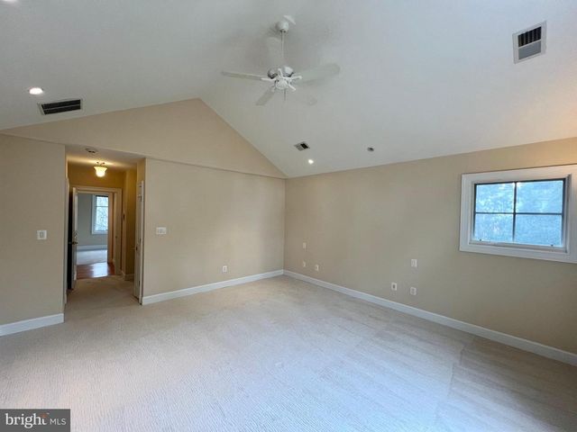 1312 KURTZ RD, Mclean, VA 22101