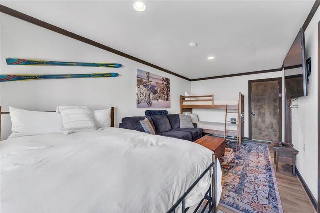 227 Olympic Valley Rd Unit 15, Olympic Valley, CA 96146