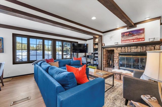 227 Olympic Valley Rd Unit 15, Olympic Valley, CA 96146