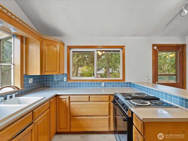 510 223rd Street SW, Bothell, WA 98021