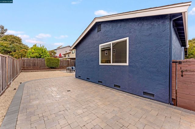 452 Lori Dr, Benicia, CA 94510