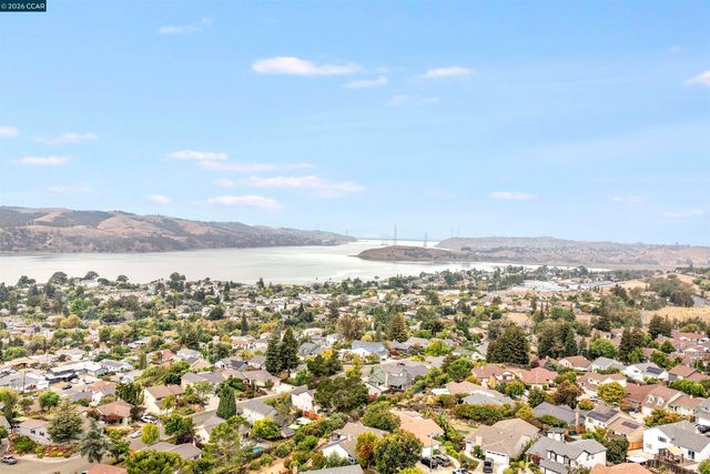 452 Lori Dr, Benicia, CA 94510