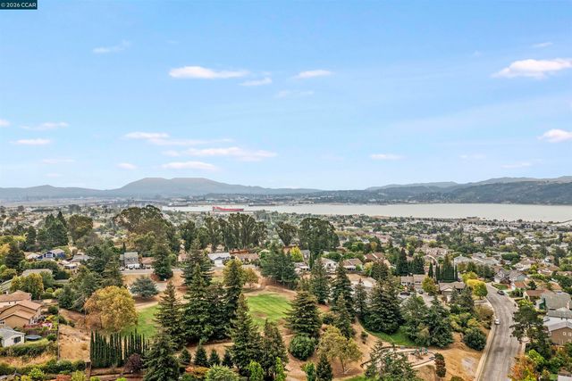 452 Lori Dr, Benicia, CA 94510