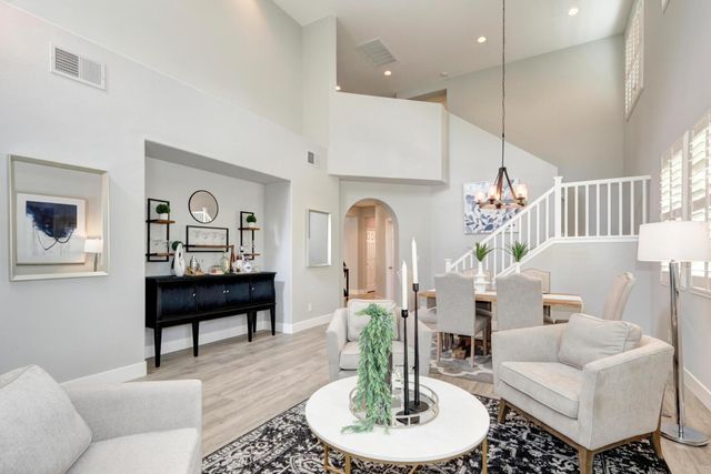 615 Watercolor Ln, West Sacramento, CA 95605