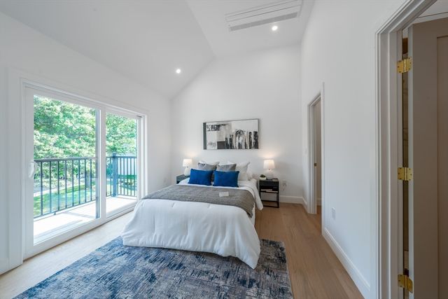 10 Rockland St. 2, Boston, MA 02119