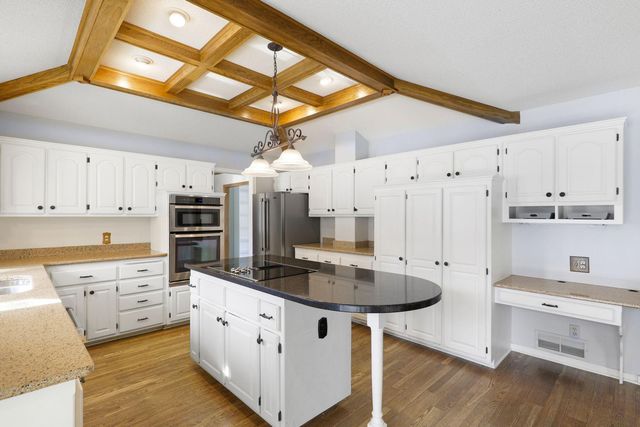 12405 45th Avenue N, Plymouth, MN 55442