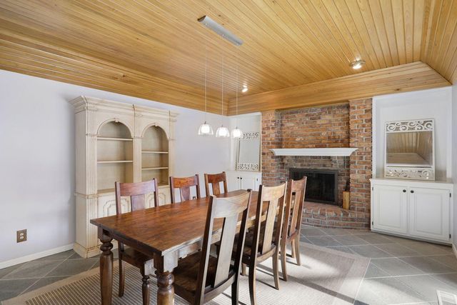 12405 45th Avenue N, Plymouth, MN 55442