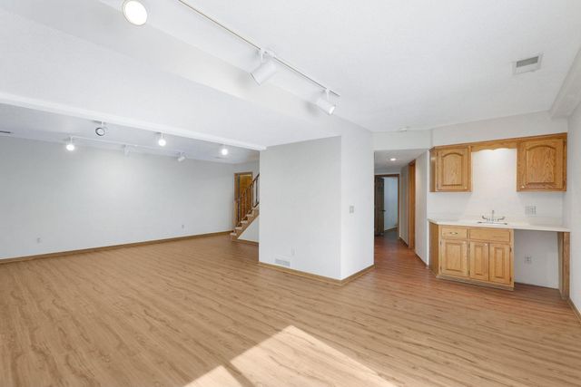 12405 45th Avenue N, Plymouth, MN 55442