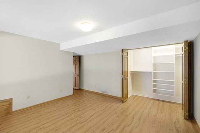 12405 45th Avenue N, Plymouth, MN 55442