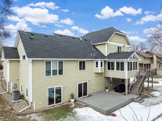 12405 45th Avenue N, Plymouth, MN 55442