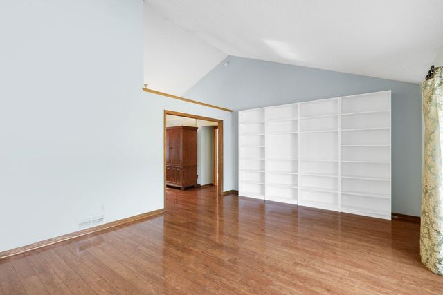 12405 45th Avenue N, Plymouth, MN 55442