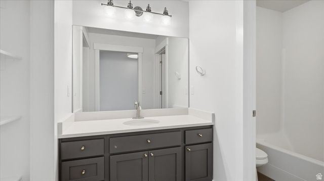 2038 E RANCH DR, Eagle Mountain, UT 84005
