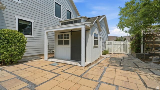 2038 E RANCH DR, Eagle Mountain, UT 84005