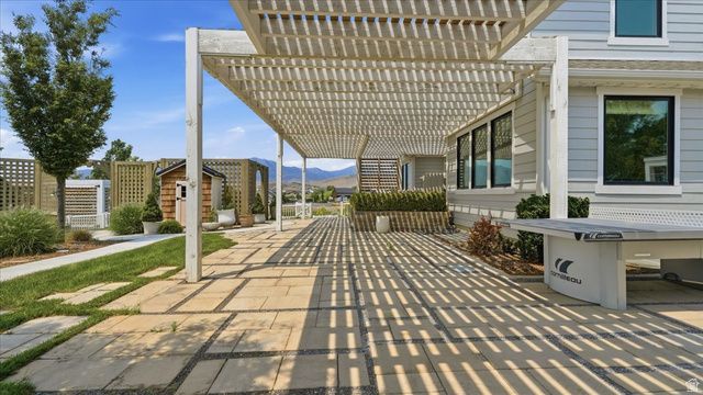2038 E RANCH DR, Eagle Mountain, UT 84005