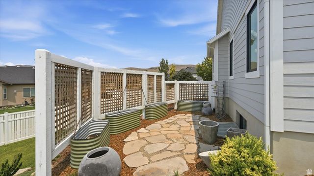 2038 E RANCH DR, Eagle Mountain, UT 84005