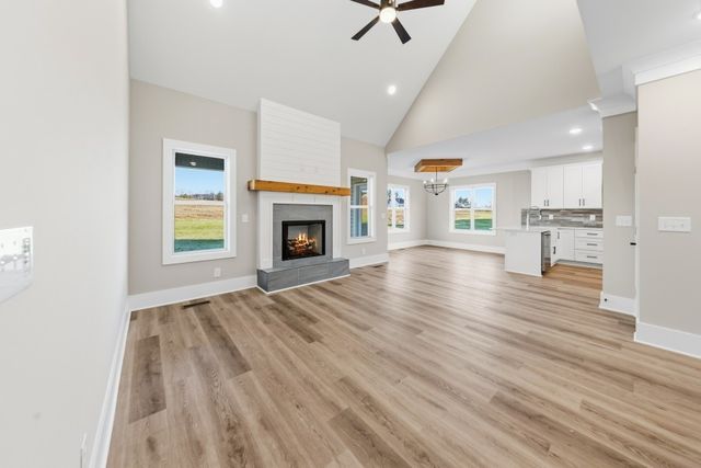 1645 Sulphur College Rd, Hartsville, TN 37074