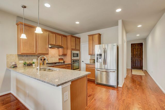 11300 Birlandier CT 44, Manchaca, TX 78652