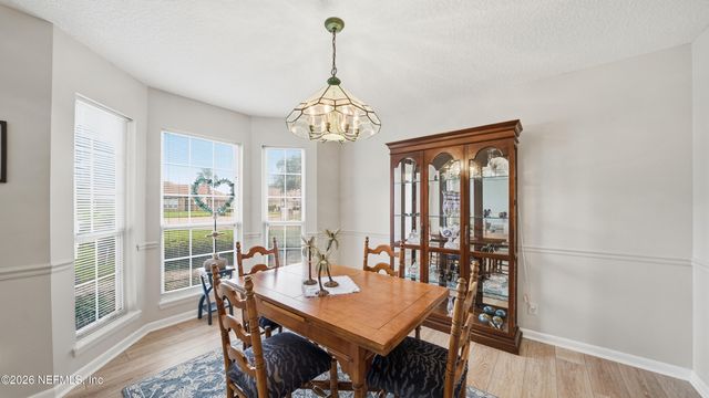 4751 UNIVERSITY Boulevard N, Jacksonville, FL 32277