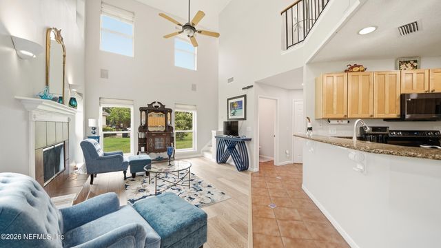 4751 UNIVERSITY Boulevard N, Jacksonville, FL 32277