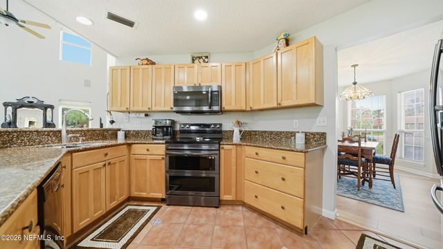 4751 UNIVERSITY Boulevard N, Jacksonville, FL 32277