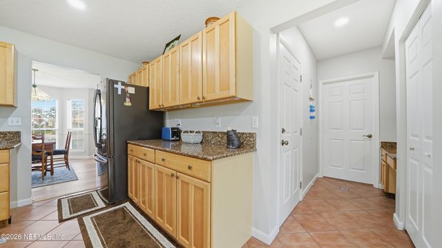 4751 UNIVERSITY Boulevard N, Jacksonville, FL 32277