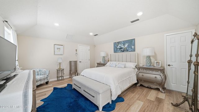 4751 UNIVERSITY Boulevard N, Jacksonville, FL 32277