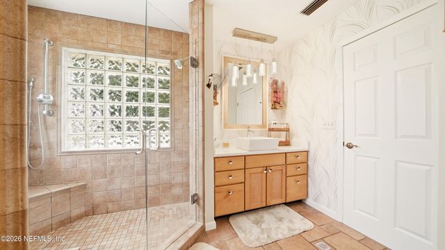 4751 UNIVERSITY Boulevard N, Jacksonville, FL 32277