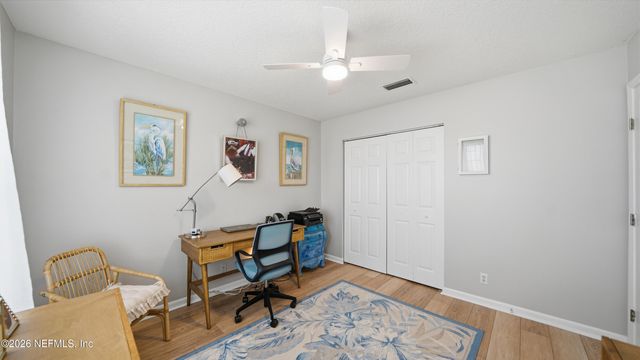 4751 UNIVERSITY Boulevard N, Jacksonville, FL 32277