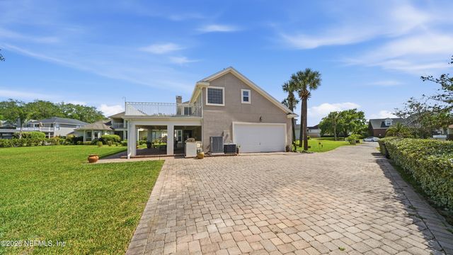 4751 UNIVERSITY Boulevard N, Jacksonville, FL 32277