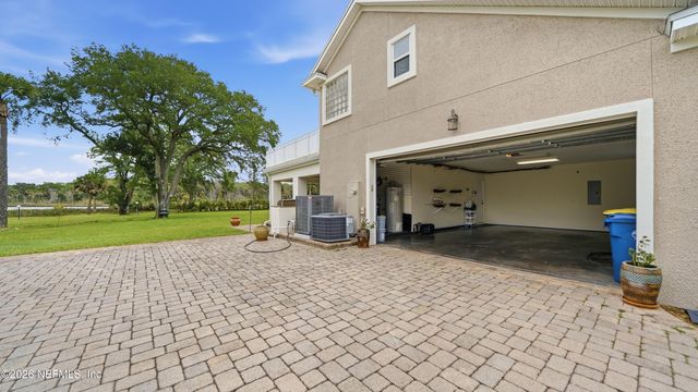 4751 UNIVERSITY Boulevard N, Jacksonville, FL 32277