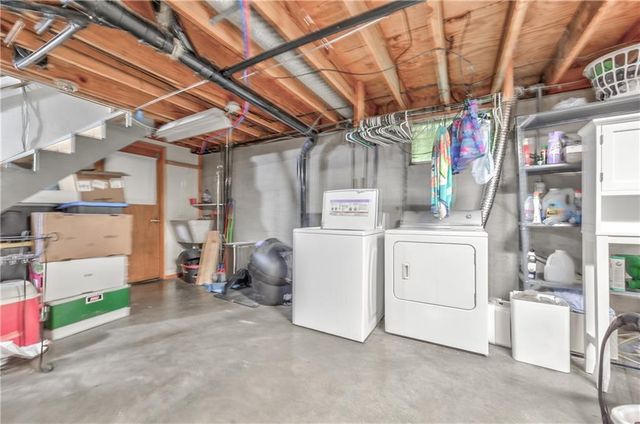2504 S 14th Street, Leavenworth, KS 66048