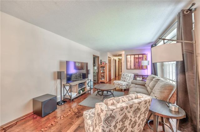 2504 S 14th Street, Leavenworth, KS 66048