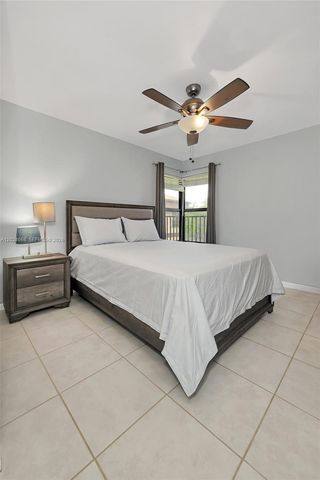 2676 N Carambola Cir N 1760, Coconut Creek, FL 33066