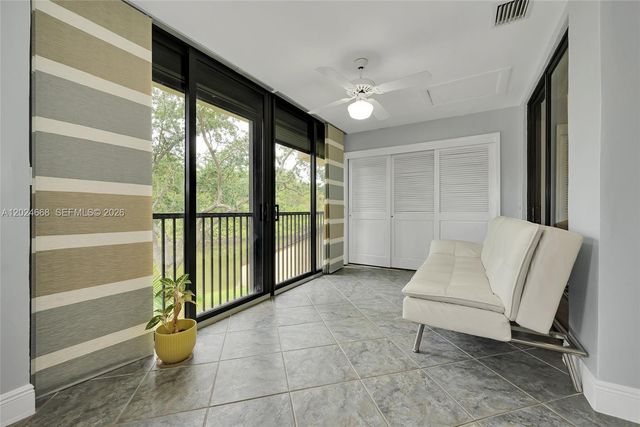 2676 N Carambola Cir N 1760, Coconut Creek, FL 33066