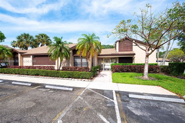 2676 N Carambola Cir N 1760, Coconut Creek, FL 33066