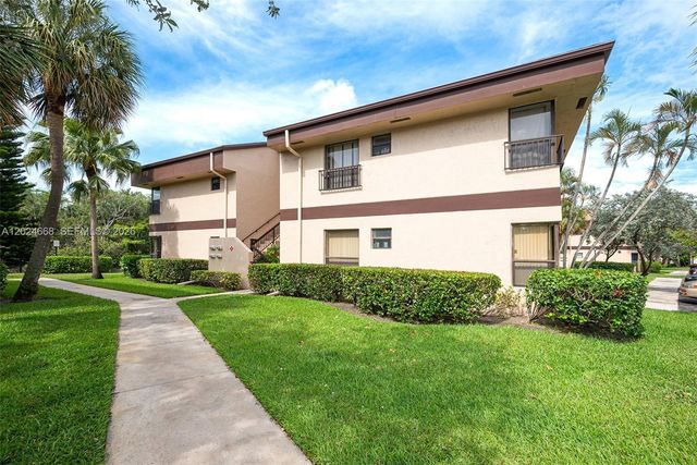 2676 N Carambola Cir N 1760, Coconut Creek, FL 33066