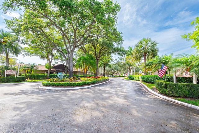 2676 N Carambola Cir N 1760, Coconut Creek, FL 33066
